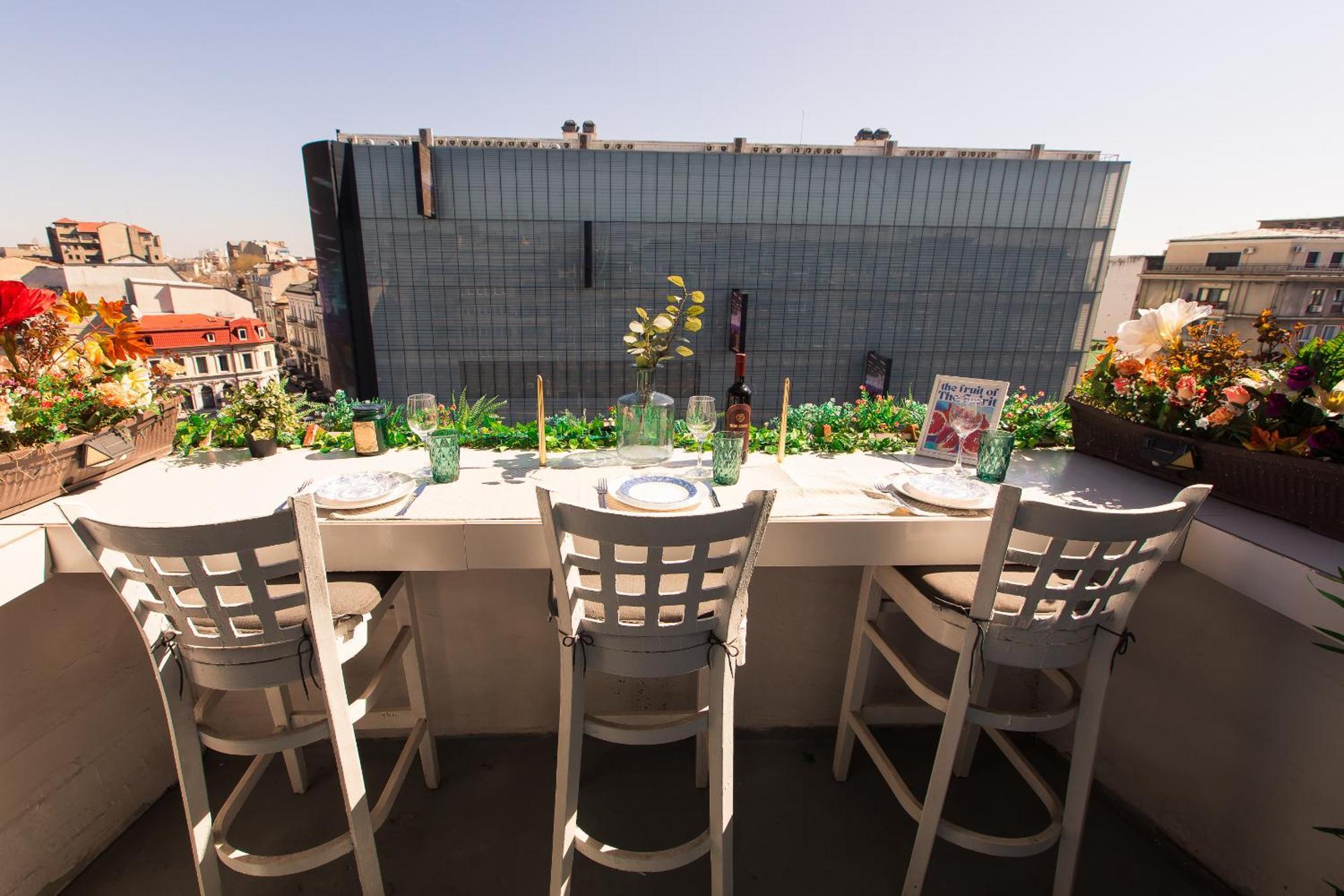 Old Town Apartment With Amazing View From The Balcony 부쿠레슈티 외부 사진