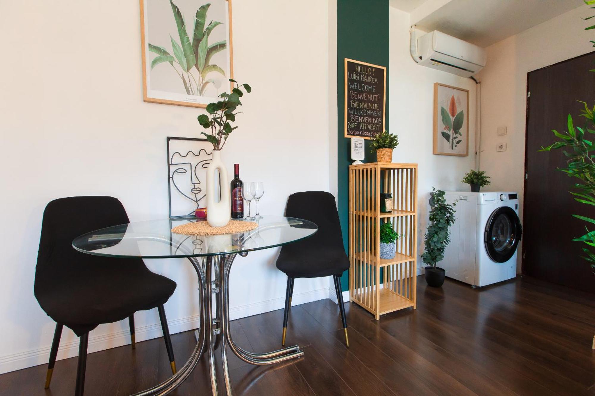Old Town Apartment With Amazing View From The Balcony 부쿠레슈티 외부 사진